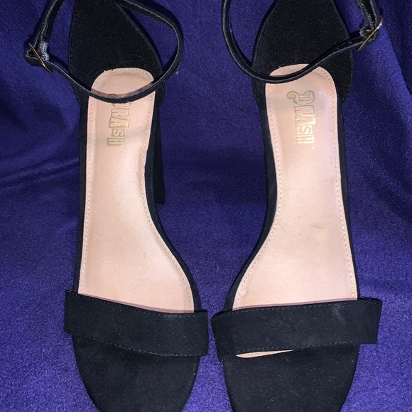 Black Heel Bundle - Picture 3 of 10